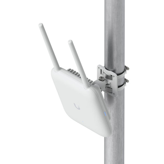 Ubiquiti U7 Pro, IP67 WiFi 7 AP, 2.5 GbE Uplink,300+ Connect Devices, Directional Super Antenna, 465 m² Coverage, Articulation Mounting Bracket